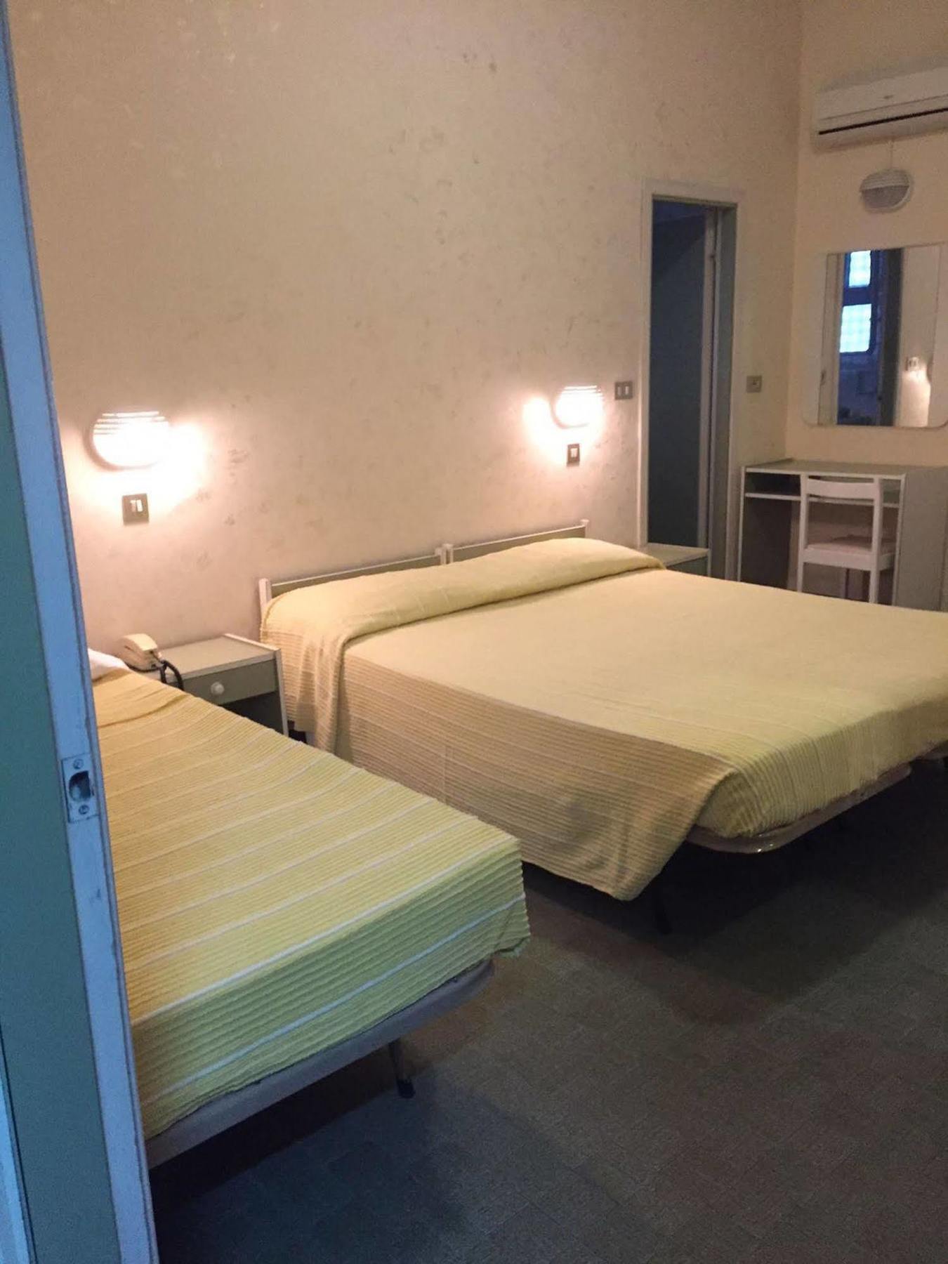 Hotel Brenta Viserbella di Rimini Exterior foto