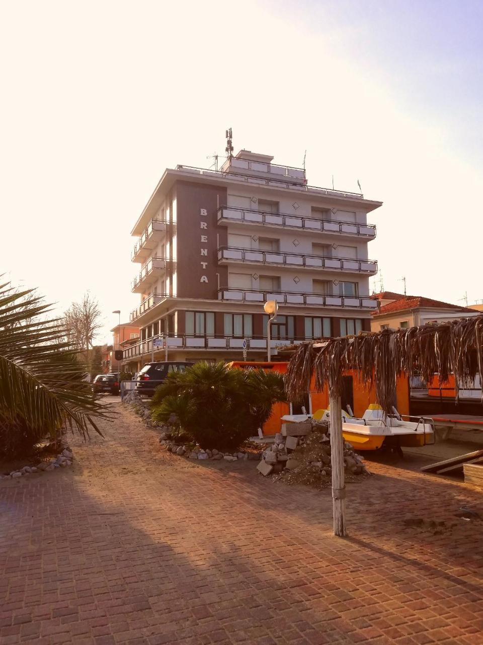 Hotel Brenta Viserbella di Rimini Exterior foto